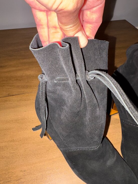 Tory Burch Black Gigi Logo Heel Boots/Booties - MyDesignerly Like New, Tory Burch Black Gigi Suede Slouchy Block Heel Boot. Size 8.5
